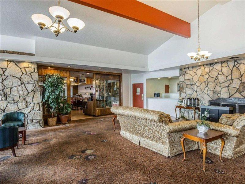 Econo Lodge Near Reno-Sparks Convention Center Exteriör bild