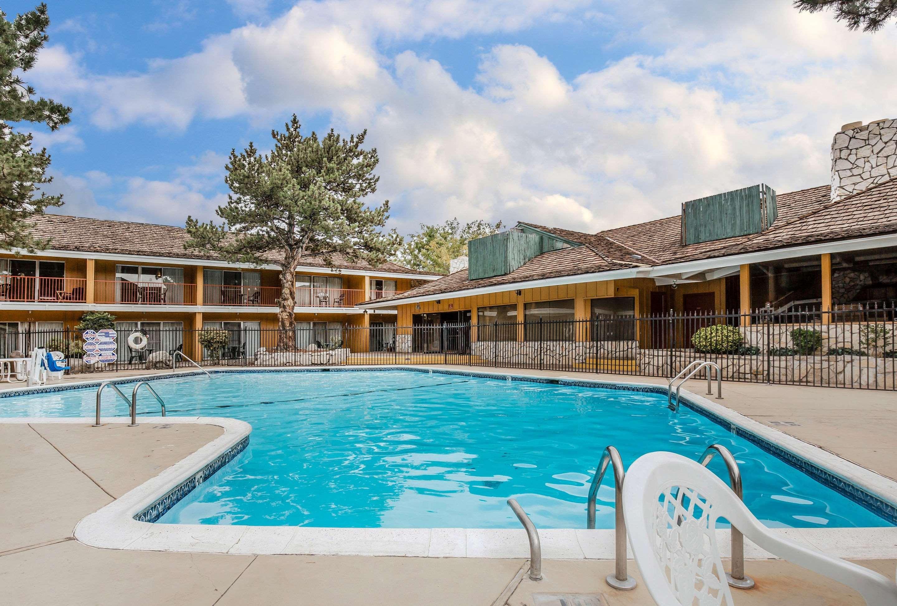 Econo Lodge Near Reno-Sparks Convention Center Exteriör bild